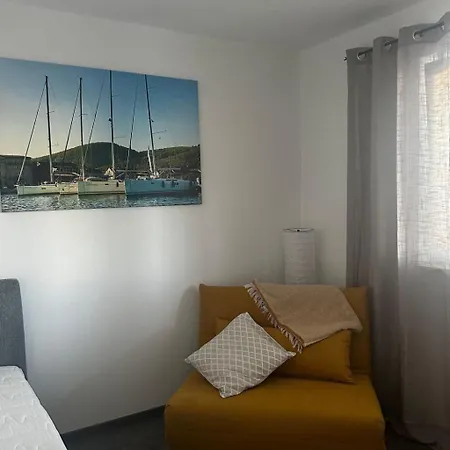 By Interhome Vakantiehuis Bilice